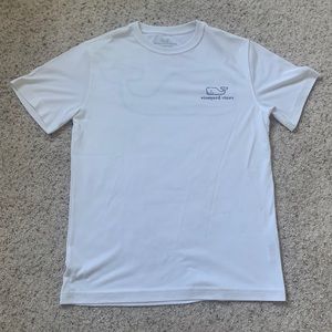 Vineyard Vines T Shirt